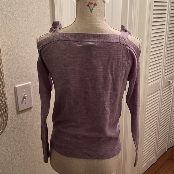 J Crew lightweight cold shoulder sweater - Picture 3 of 7